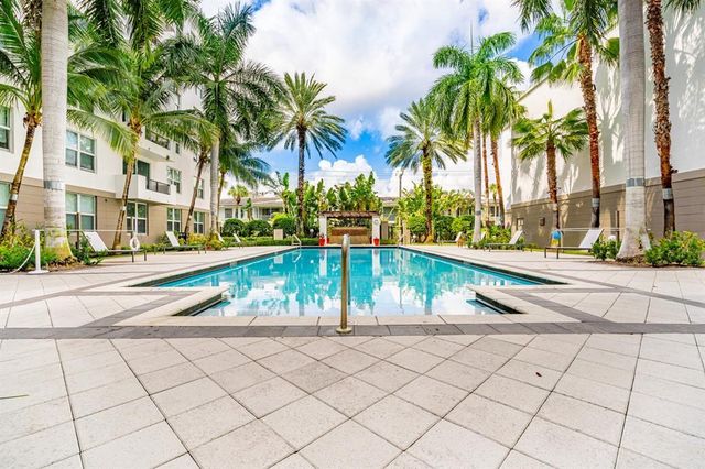 2421 NE 65th Street 309, Fort Lauderdale, FL 33308