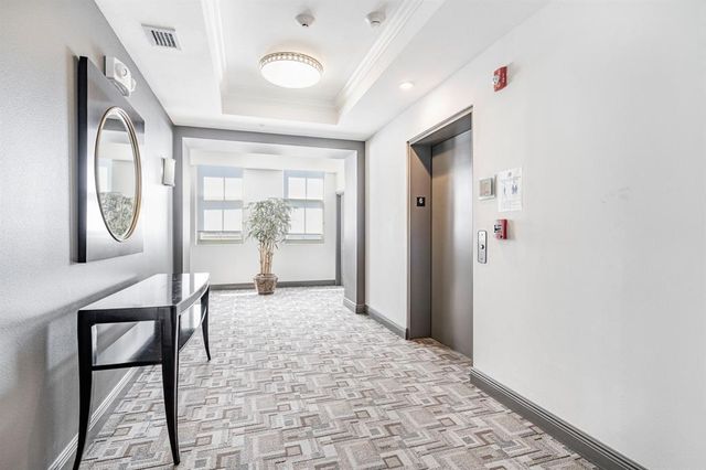 2421 NE 65th Street 309, Fort Lauderdale, FL 33308