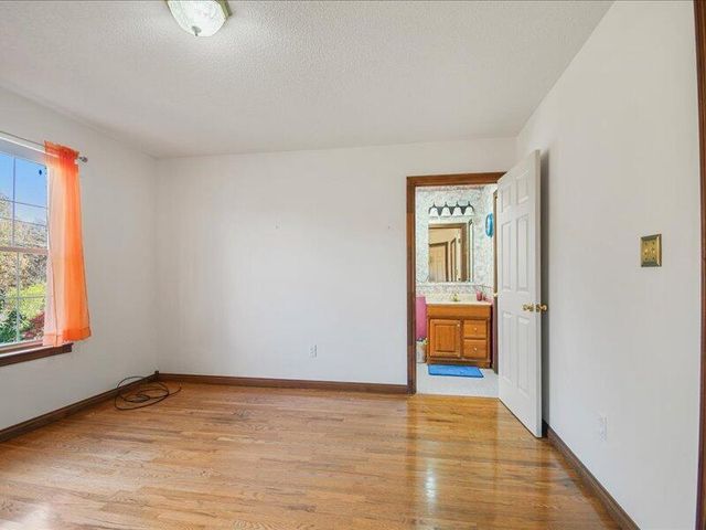 189 Stephens Farm Road, Whitley City, KY 42653