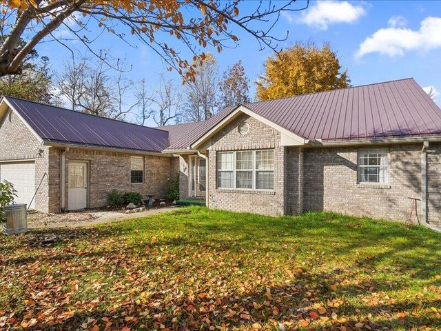 189 Stephens Farm Road, Whitley City, KY 42653