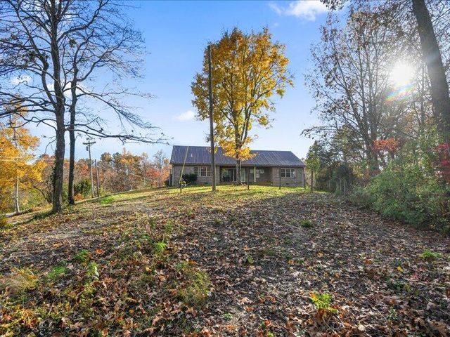 189 Stephens Farm Road, Whitley City, KY 42653