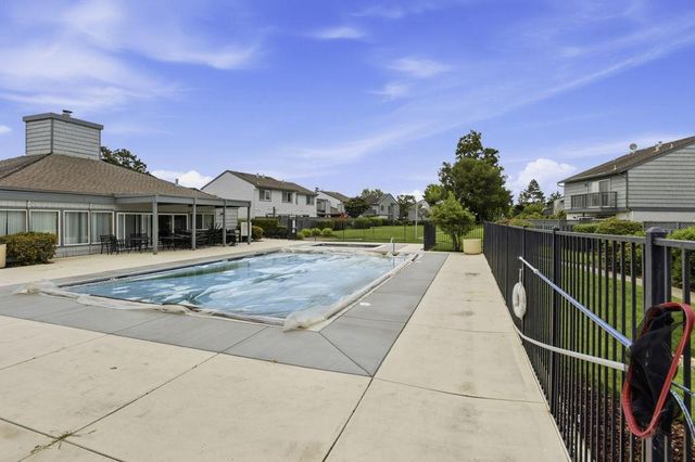 966 Vasco Da Gama Lane, Foster City, CA 94404