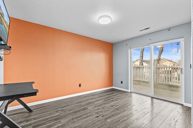 1224 N Modoc Avenue 14, Medford, OR 97504