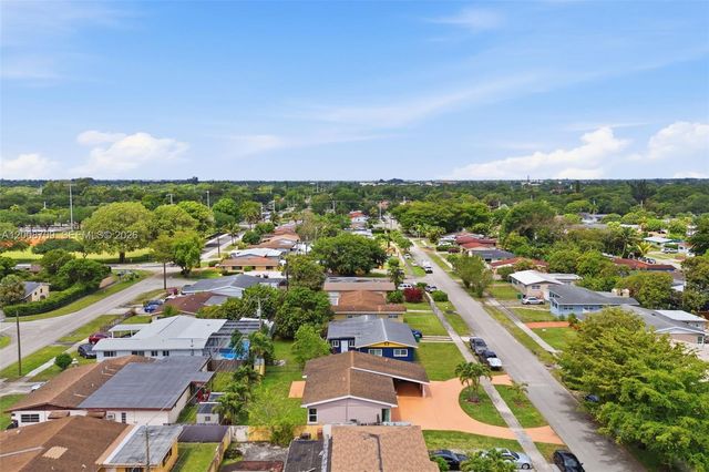 1440 NW 179th Ter, Miami Gardens, FL 33169