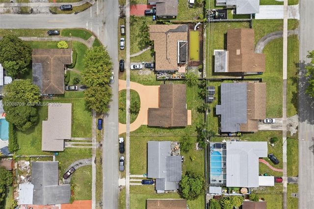 1440 NW 179th Ter, Miami Gardens, FL 33169