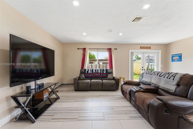 1440 NW 179th Ter, Miami Gardens, FL 33169