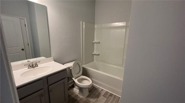 5180 Woodline View Circle, Auburn, GA 30011