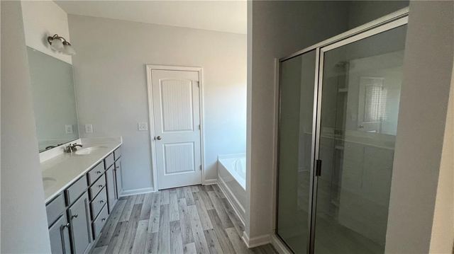 5180 Woodline View Circle, Auburn, GA 30011