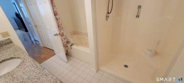 136 Deer Hill Avenue 207, Danbury, CT 06810