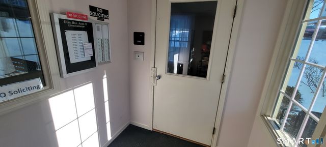 136 Deer Hill Avenue 207, Danbury, CT 06810