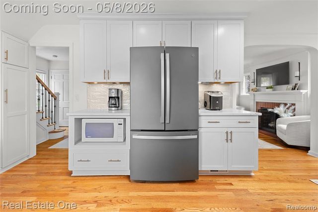 717 N Elizabeth Street, Dearborn, MI 48128