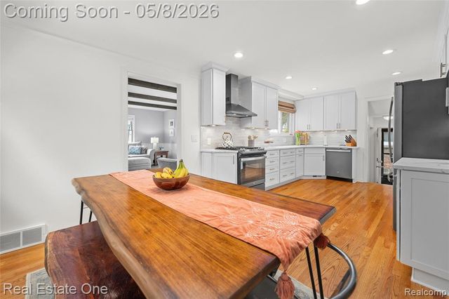717 N Elizabeth Street, Dearborn, MI 48128