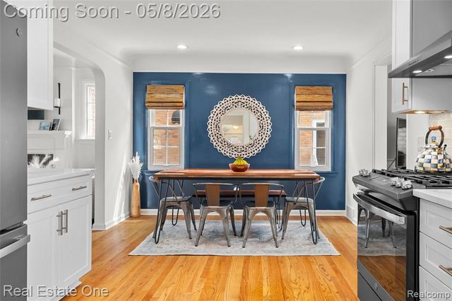 717 N Elizabeth Street, Dearborn, MI 48128