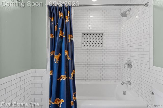 717 N Elizabeth Street, Dearborn, MI 48128