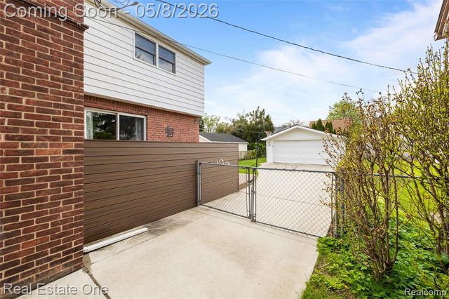 717 N Elizabeth Street, Dearborn, MI 48128