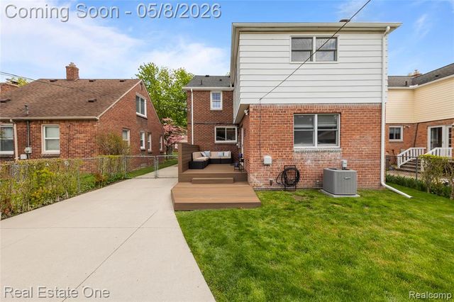 717 N Elizabeth Street, Dearborn, MI 48128