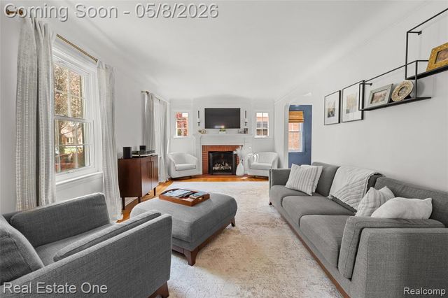 717 N Elizabeth Street, Dearborn, MI 48128