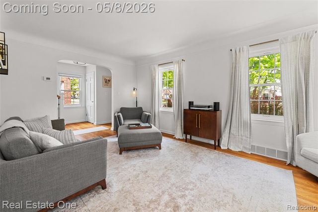 717 N Elizabeth Street, Dearborn, MI 48128