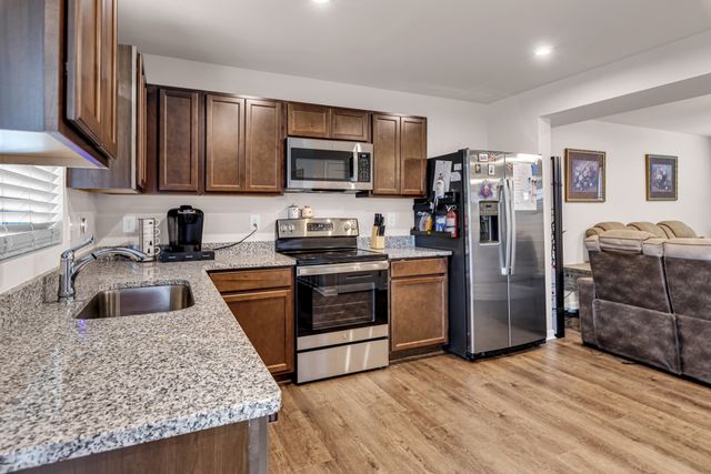 1518 Smoketree Rd, Antioch, TN 37013