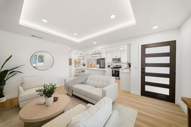 300 N Park Victoria Drive, Milpitas, CA 95035