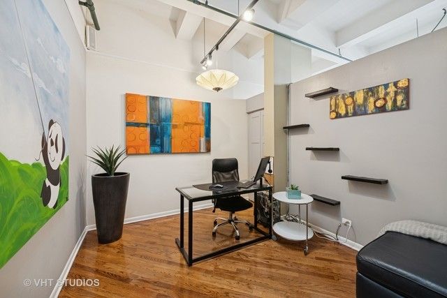 2222 W Diversey Avenue 407, Chicago, IL 60647