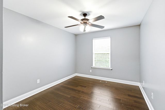 304 Hidden Falls Dr, Mt Washington, KY 40047