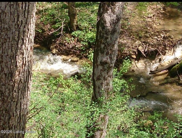 304 Hidden Falls Dr, Mt Washington, KY 40047