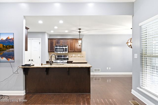 304 Hidden Falls Dr, Mt Washington, KY 40047