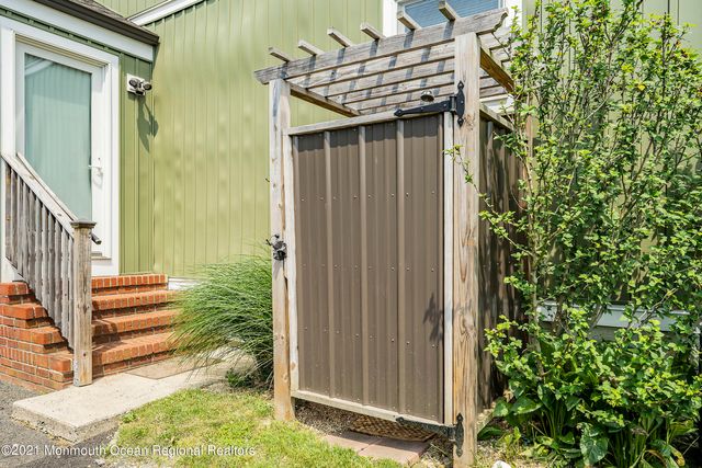 132 Sampson Place, Long Branch, NJ 07740