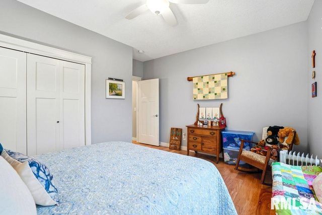 501 PRAIRIE MEADOWS Drive, Blue Grass, IA 52726