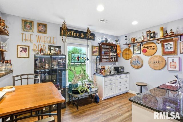 501 PRAIRIE MEADOWS Drive, Blue Grass, IA 52726