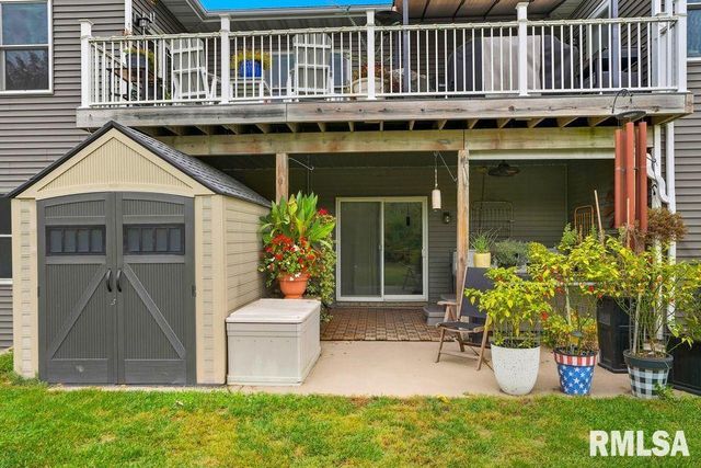 501 PRAIRIE MEADOWS Drive, Blue Grass, IA 52726