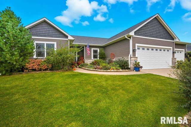 501 PRAIRIE MEADOWS Drive, Blue Grass, IA 52726