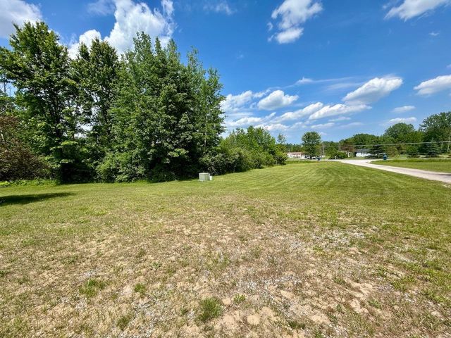 5181 N Stark Road, Hope, MI 48628