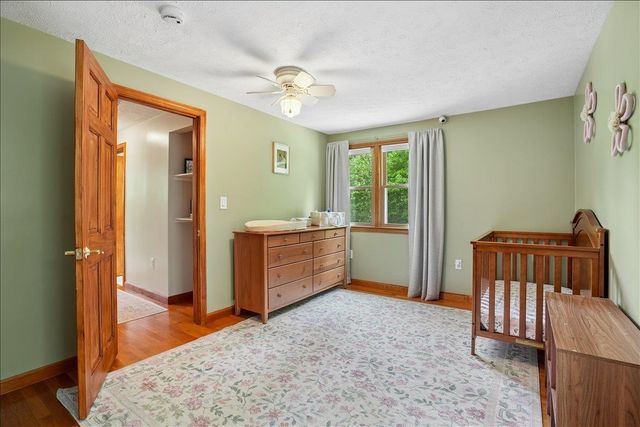 4 Gosselin Avenue, Hooksett, NH 03106