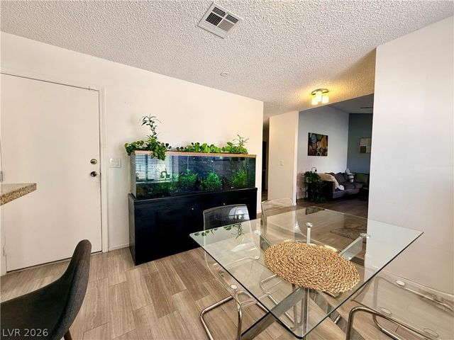 6408 Deadwood Road, Las Vegas, NV 89108