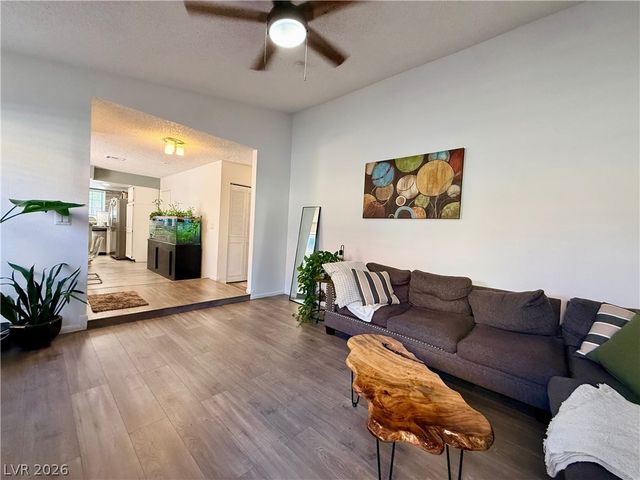 6408 Deadwood Road, Las Vegas, NV 89108