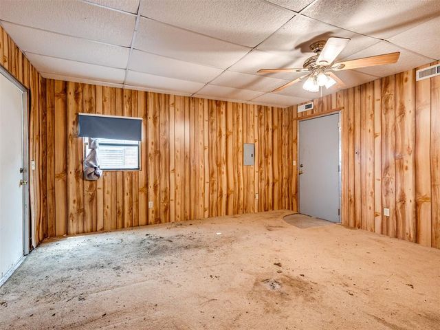 1201 NE 6th Street, Moore, OK 73160