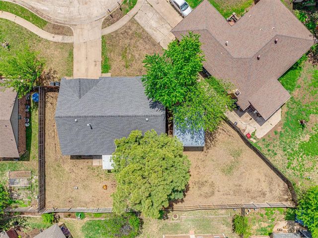 1201 NE 6th Street, Moore, OK 73160