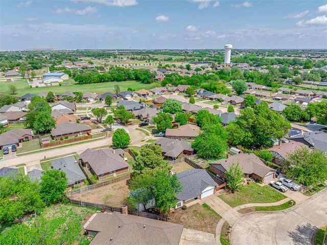 1201 NE 6th Street, Moore, OK 73160
