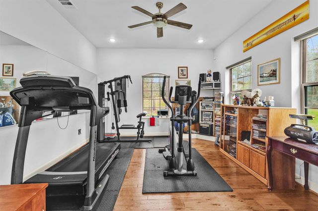 264 Grey Feather Road, Huntsville, TX 77340