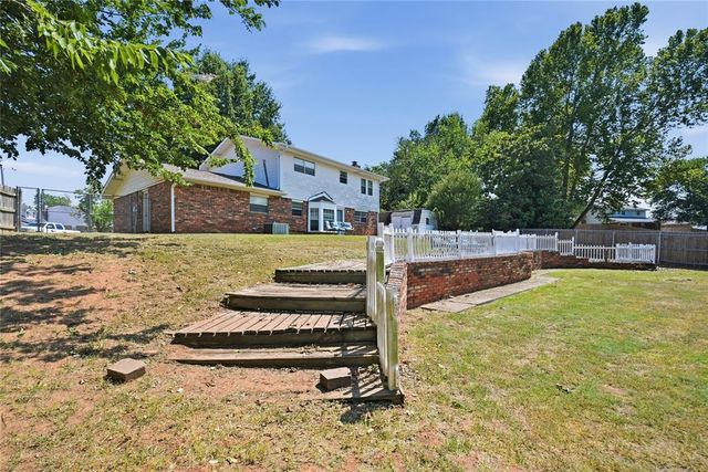 22 Tawana Drive, Shawnee, OK 74804