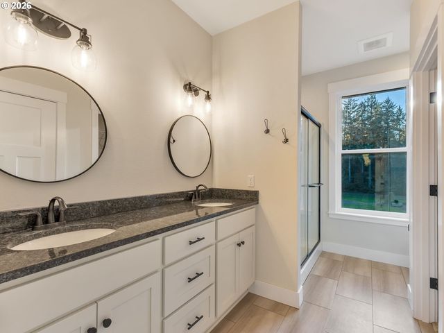 37027 DANNER RIDGE Ln, Astoria, OR 97103