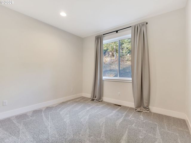 37027 DANNER RIDGE Ln, Astoria, OR 97103