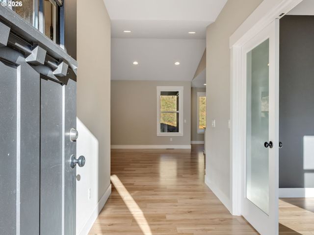 37027 DANNER RIDGE Ln, Astoria, OR 97103