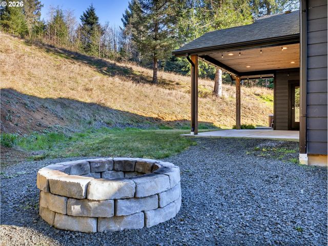 37027 DANNER RIDGE Ln, Astoria, OR 97103