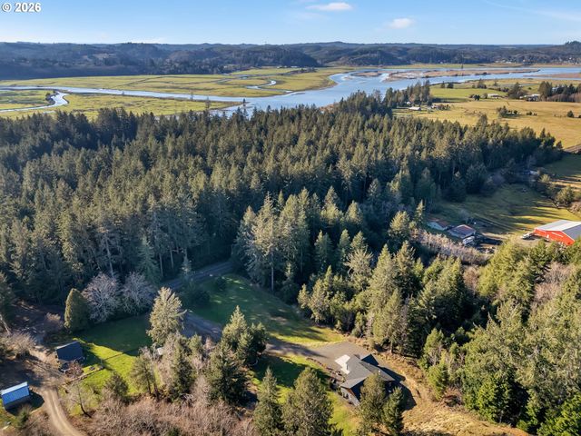 37027 DANNER RIDGE Ln, Astoria, OR 97103