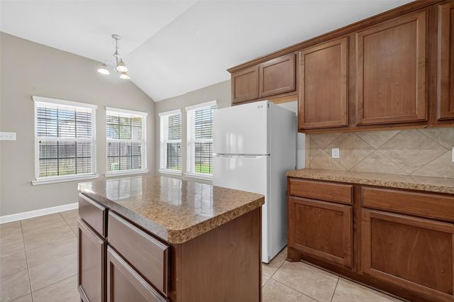 2000 Water Trace Court, Richmond, TX 77469