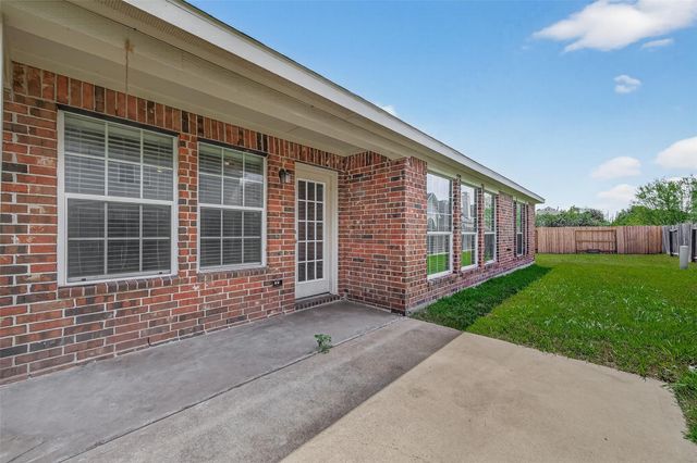 2000 Water Trace Court, Richmond, TX 77469