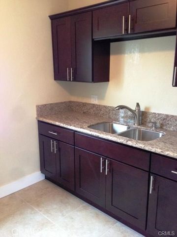 1519 W 29th, Los Angeles, CA 90007